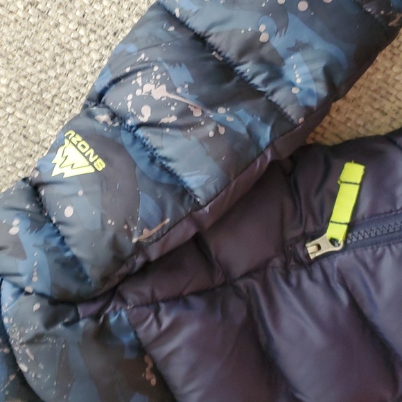 2T Snozu poly-fill fleece-lined thick winter coat - Picture 2 of 8